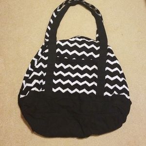 Thirty one duffel bag new
